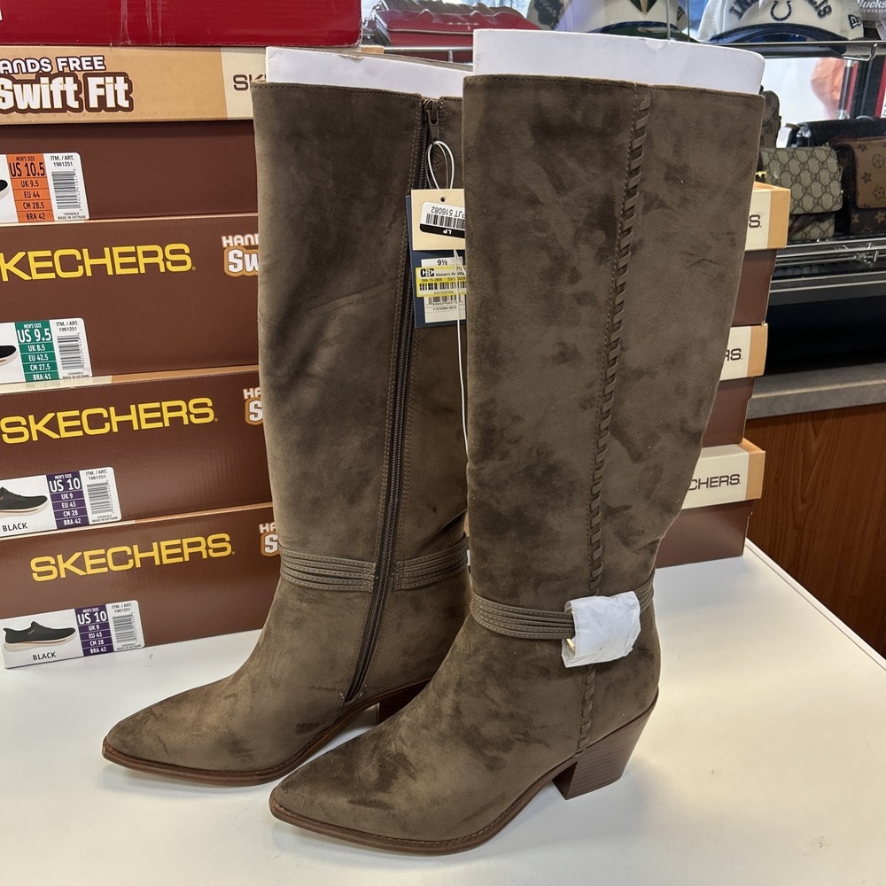 Universal Thread Rio Whip Brown Faux Suede Boots Womens 9.5 0456